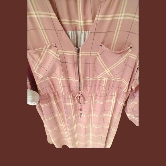 TORRID PLUS SIZE Rose Plaid  ZIP-Front Challis Shirt Dress. - Picture 12 of 16